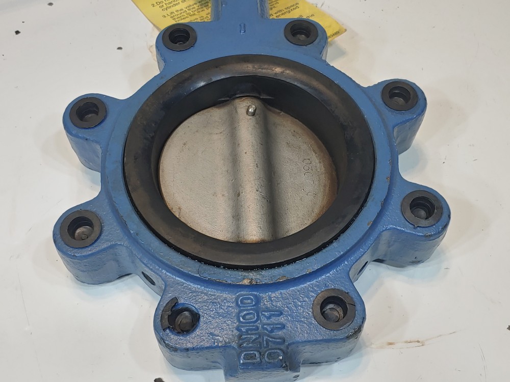 Dezurik 4" 200 CWP CI/CF8M Lug Butterfly PN: 9607392ROO2
