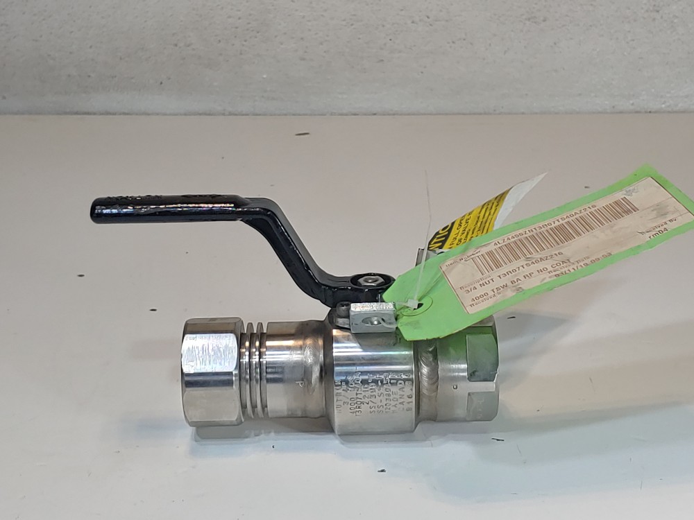 Neutron 3/4" Thrd X 3/4" SW 4000 WOG Ball Valve