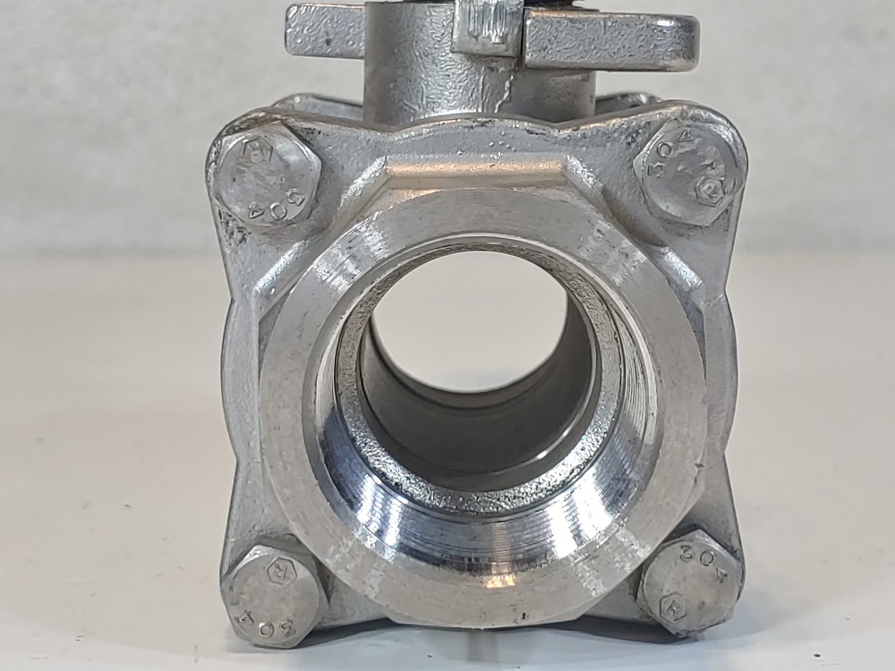 Apollo 1-1/4" 1000 WOG 3-PC Thrd CF8M Ball Valve 