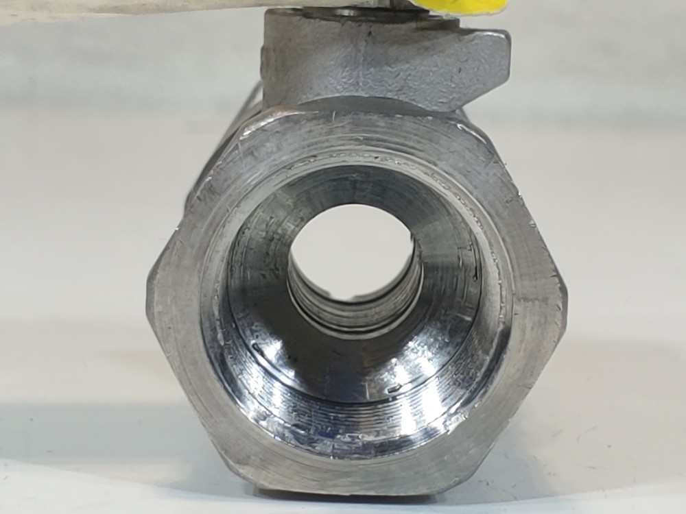 Apollo 3/4" FNPT 2000 WOG RP CF8M Uni-Body Ball Valve Figure#: 96-104-01