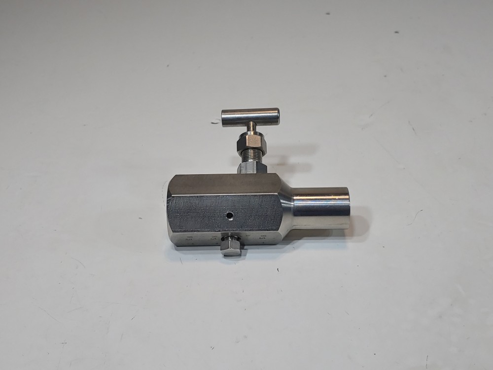 Anderson Greenwood 1/2" 6000 PSI Model# M9VES-44C Block & Bleed Valve