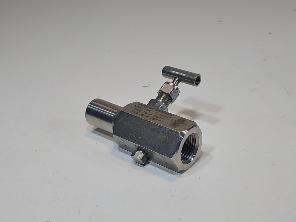 Anderson Greenwood 1/2" 6000 PSI Model# M9VES-44C Block & Bleed Valve