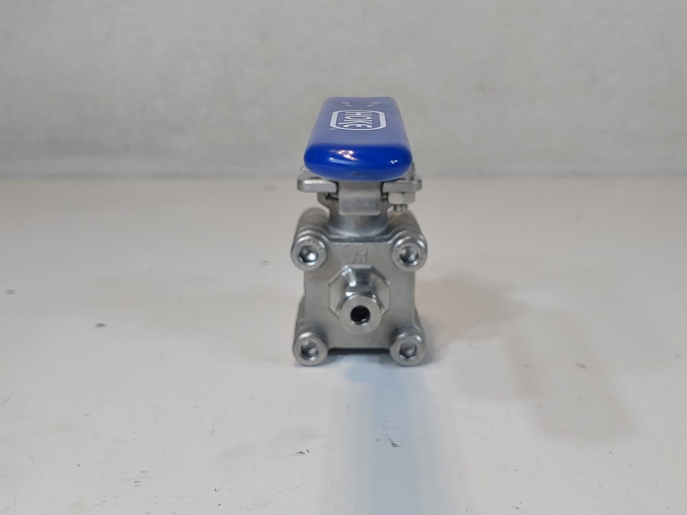 Hoke 1/4" 3-PC FP CF8M Ball Valve, GYROLOK End Tube Fitting, 3000 WOG