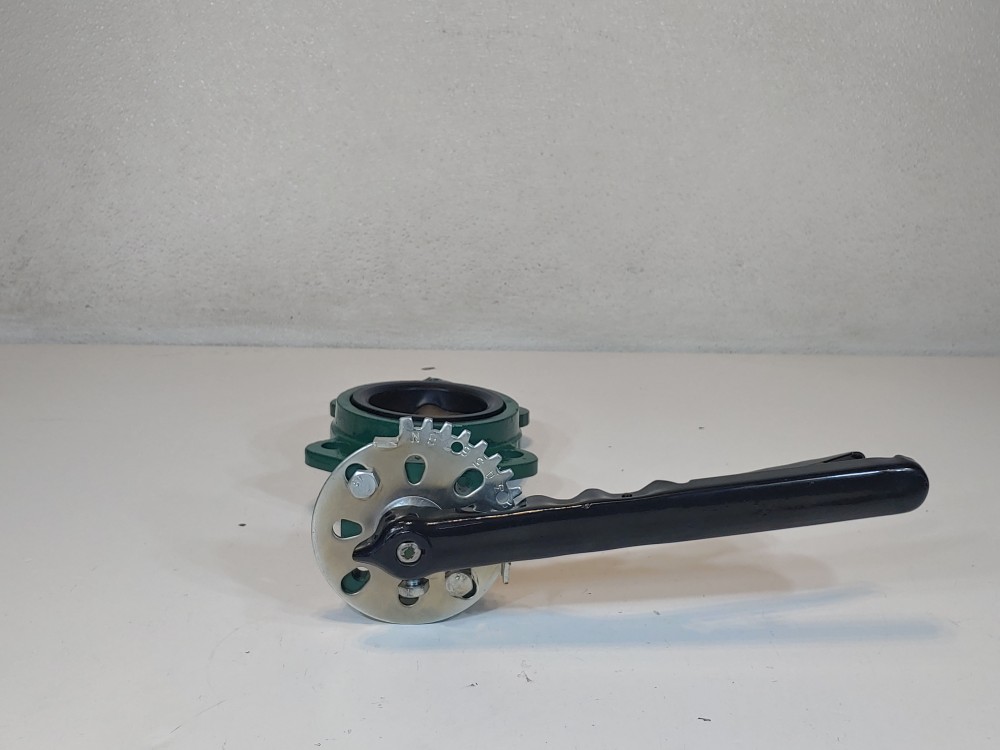 Stockham 3" 200 PSI Cast Iron Body, Alum BR Disc Butterfly Valve  LZ512-BS3-E