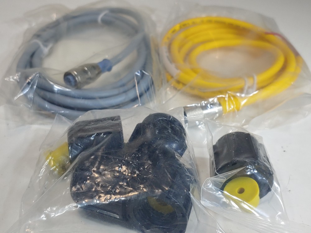 LMI Milton Roy Chemical Metering Pump AD941-823SI
