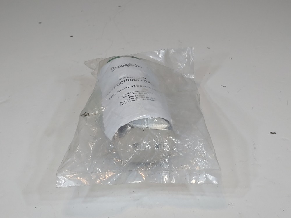 Swagelok 1/4" FNPT Stainless Steel Pressure Regulator 250 PSIG KBP1A1C5IA10