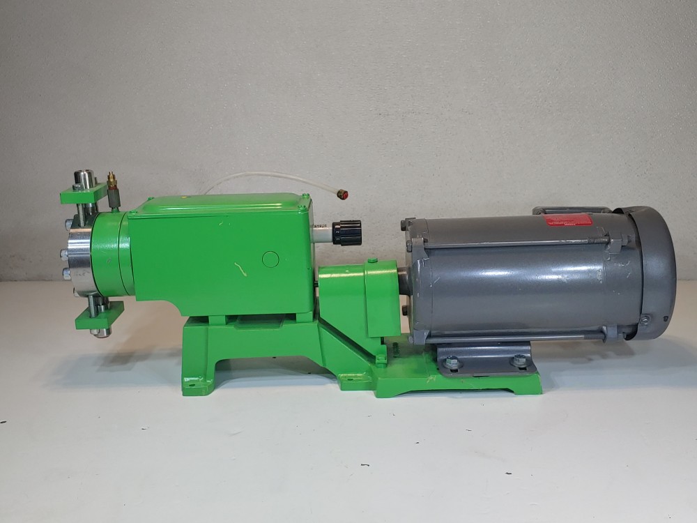 Pulsafeeder Pulsa 680-S-E Diaphragm Metering Pump
