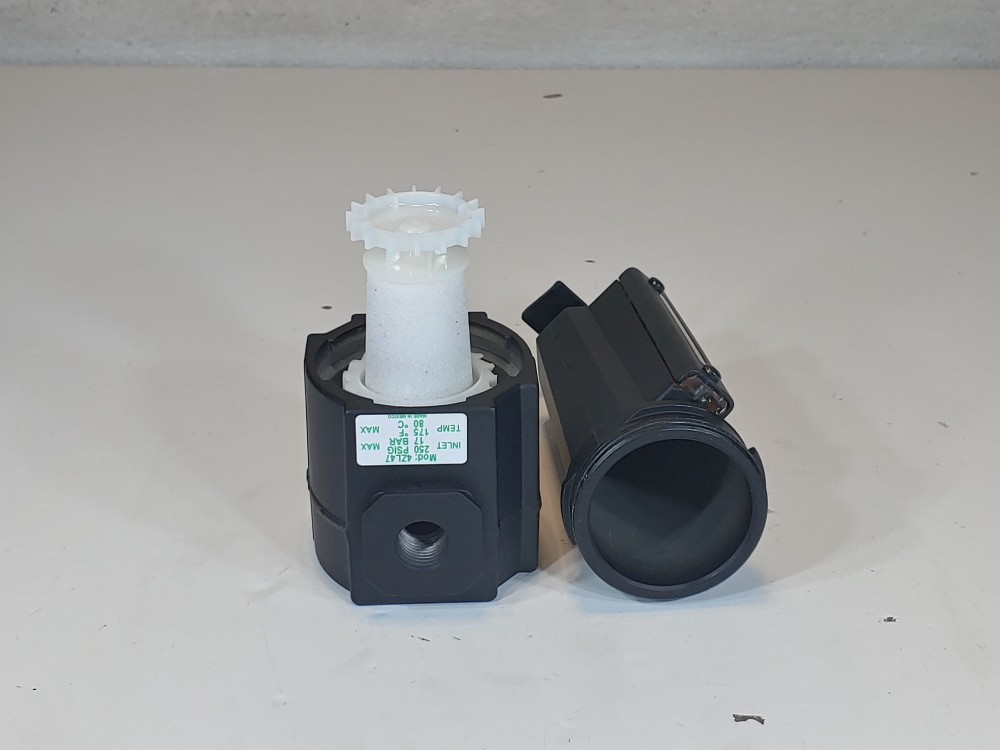 Speedaire 4ZL47 Compressed Air Filter, 3/8" NPT
