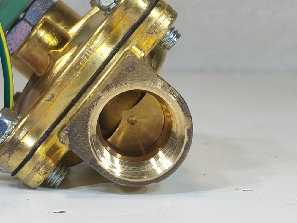 Asco Red-Hat 2-Way, 2-Position 3/4" NPT Solenoid Valve, Cat No. 8210G003