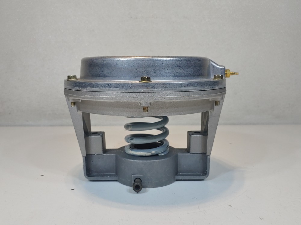 Honeywell 8" Pneumatic Valve Actuator MP953C 1083 2