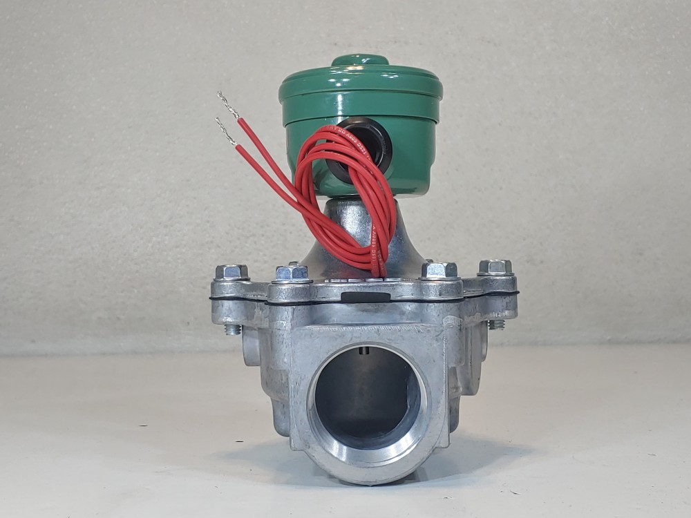 Asco 1-1/2" FNPT 2-Way Solenoid Valve EF8215B070/ EF80171