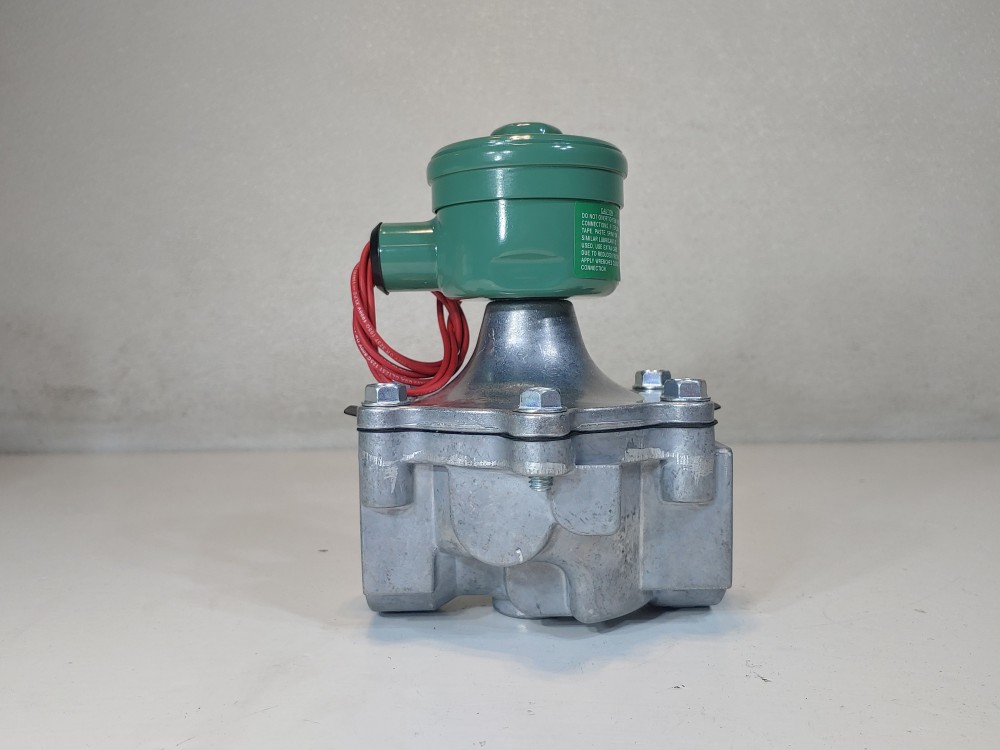 Asco 1-1/2" FNPT 2-Way Solenoid Valve EF8215B070/ EF80171
