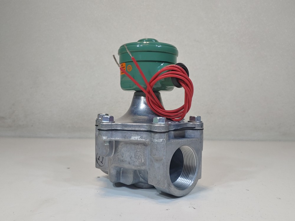 Asco 1-1/2" FNPT 2-Way Solenoid Valve EF8215B070/ EF80171