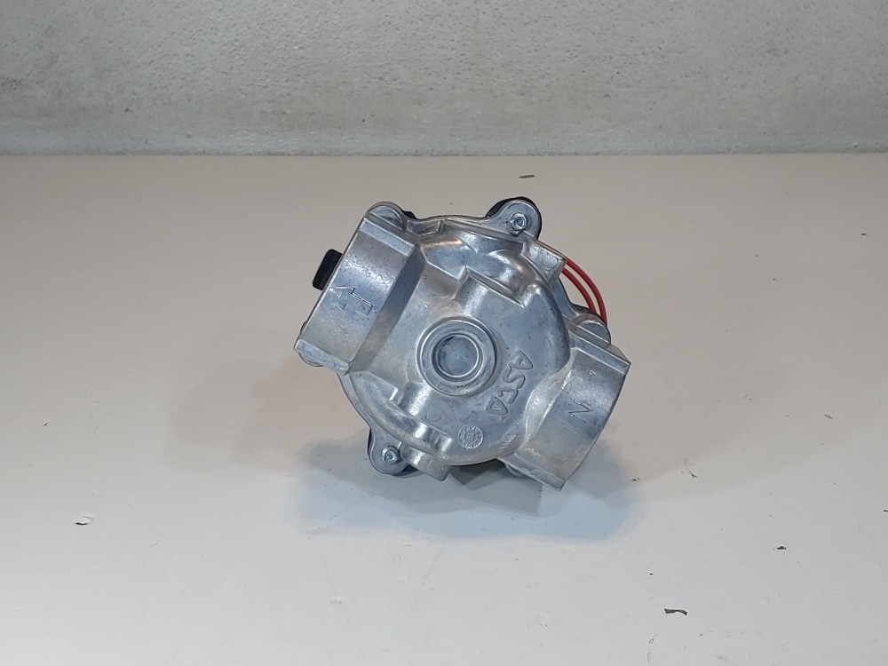 Asco 1-1/4" FNPT 2-Way Solenoid Valve EF8215B060/EF80171