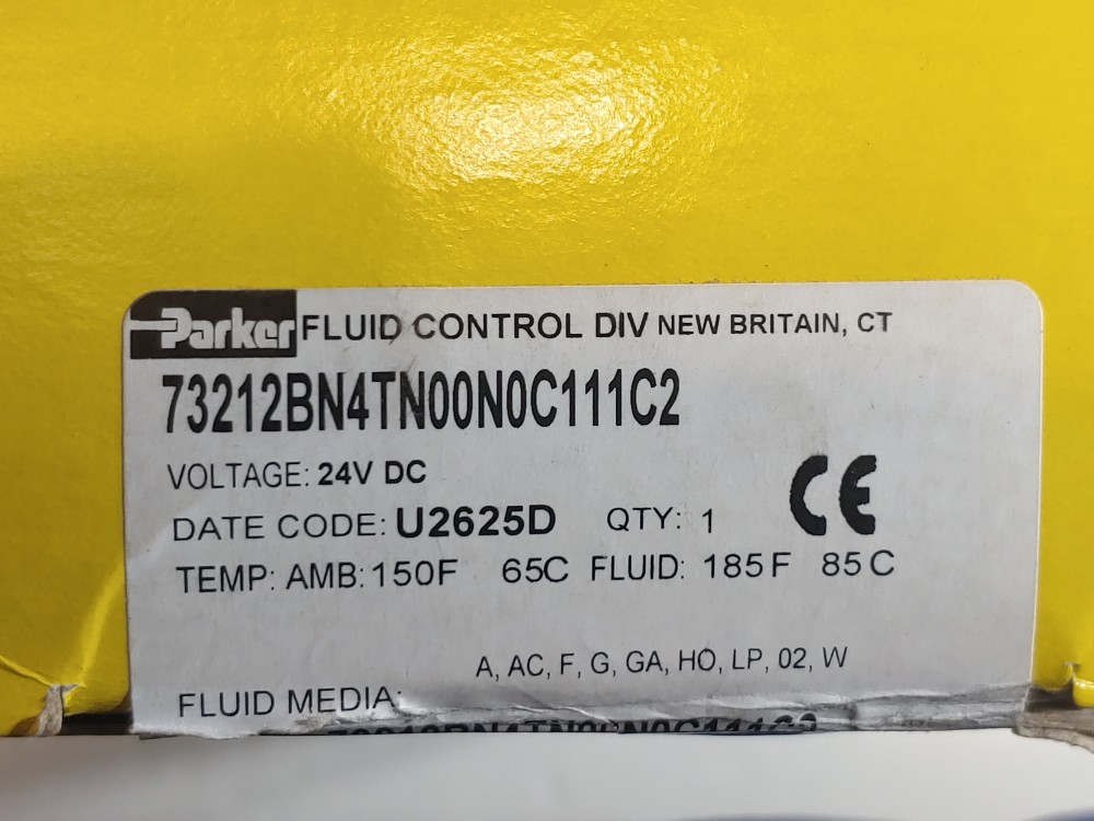 Parker 2-Way 1/2" NPT Solenoid Valve 24 Volts 73212EN4TN00N0C111C2