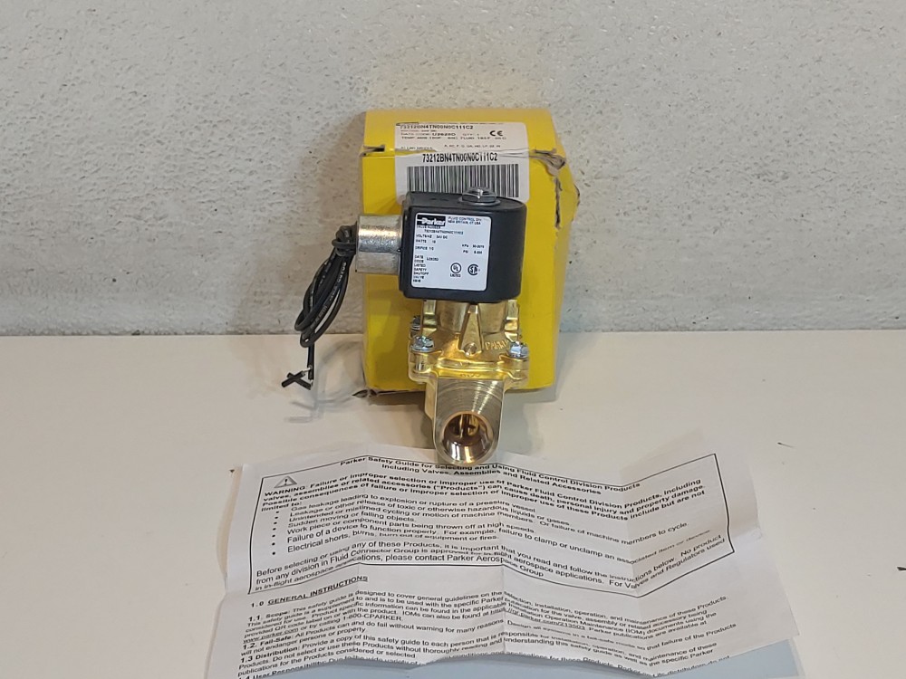 Parker 2-Way 1/2" NPT Solenoid Valve 24 Volts 73212EN4TN00N0C111C2