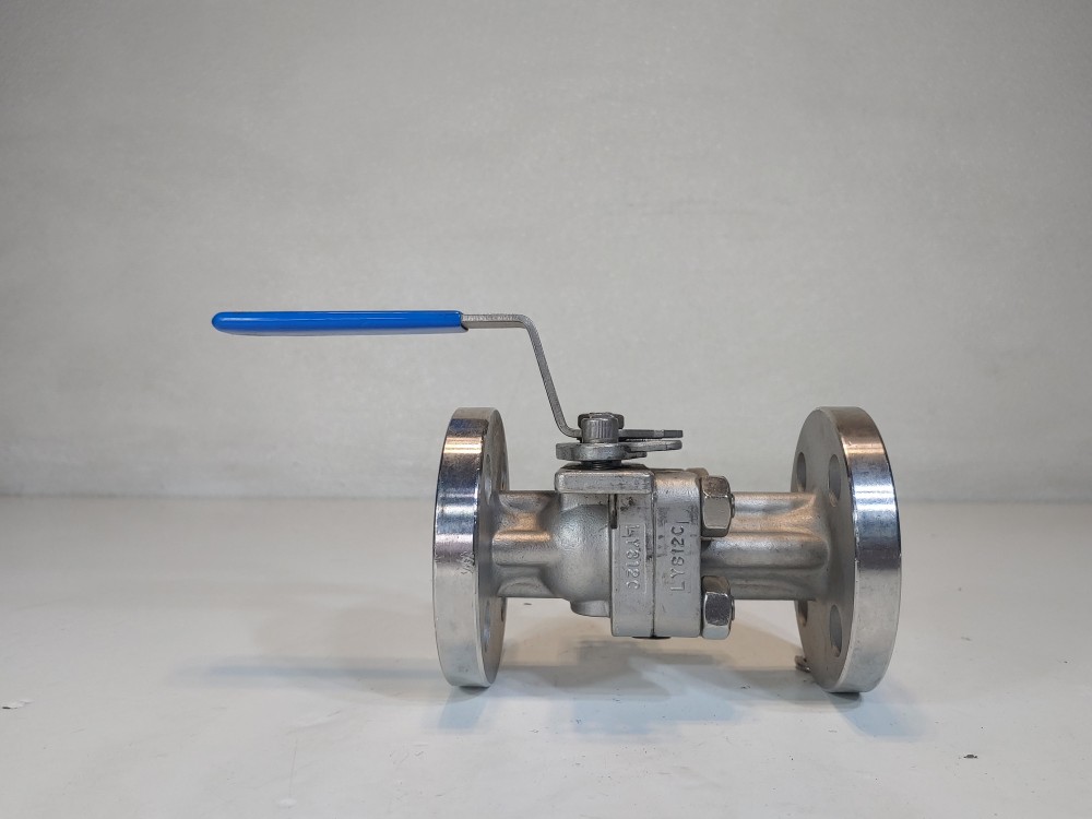Velan 1/2" 300# CF8m 2-Piece Full Port Ball Valve Figure# 11413-SSEZ