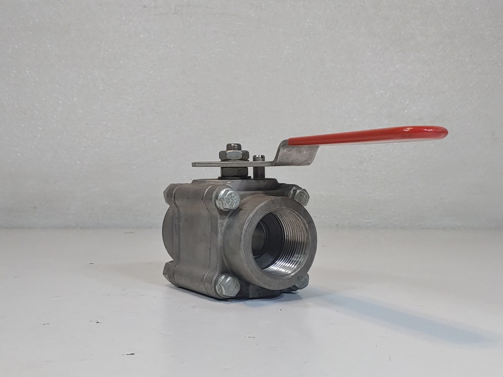 Worcester 1-1/4" Threaded Reduced Port CF8M Ball Valve 4466TSE R2 316 Trim