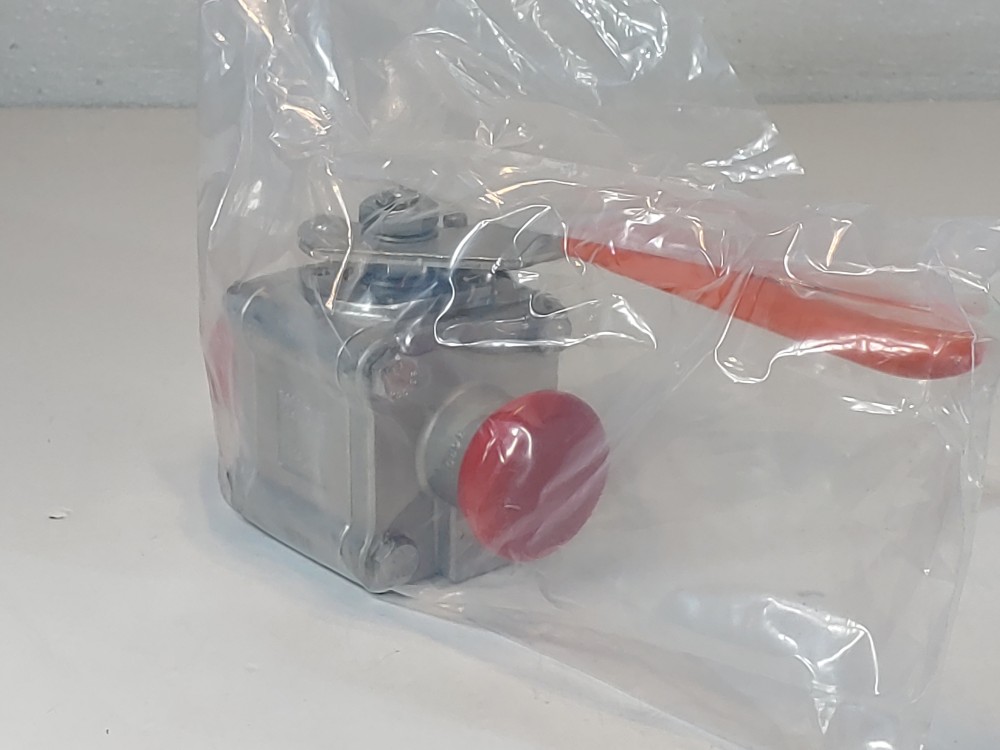 Worcester 1-1/2"" Full-Port Tri-Clamp End Ball Valve WK7466TTC RO