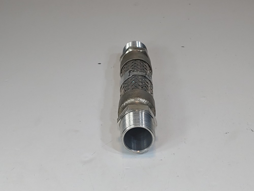 Braided Hose 1-1/4" x 8" 304, Fitting 1" MNPT Both Ends 316 SS