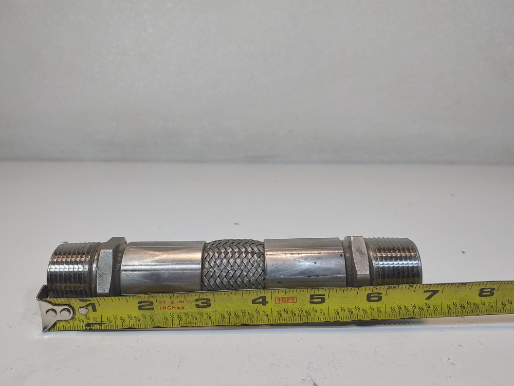 Braided Hose 1" x  6-5/8" 304, Fitting 1" MNPT 304SS 