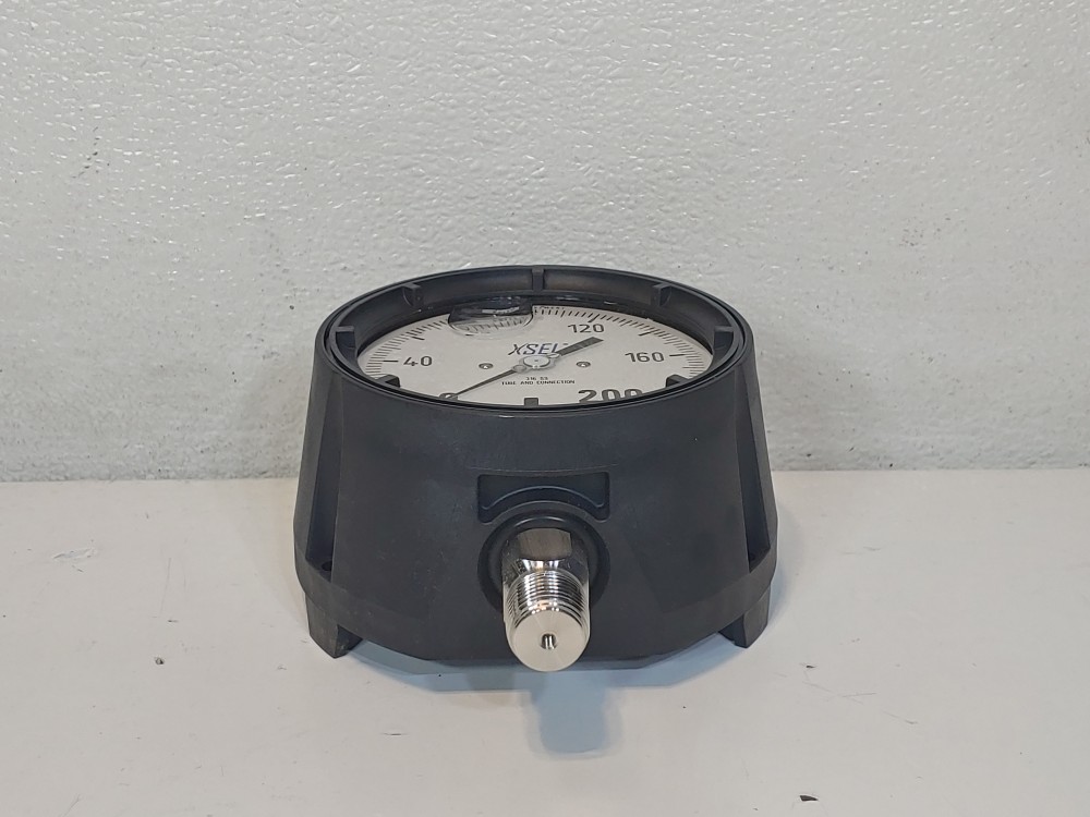 WIKA 9834031 Filled Pressure Gauge 0-200 PSI, 4.5 Dial 1/2" NPT Lower Mount 