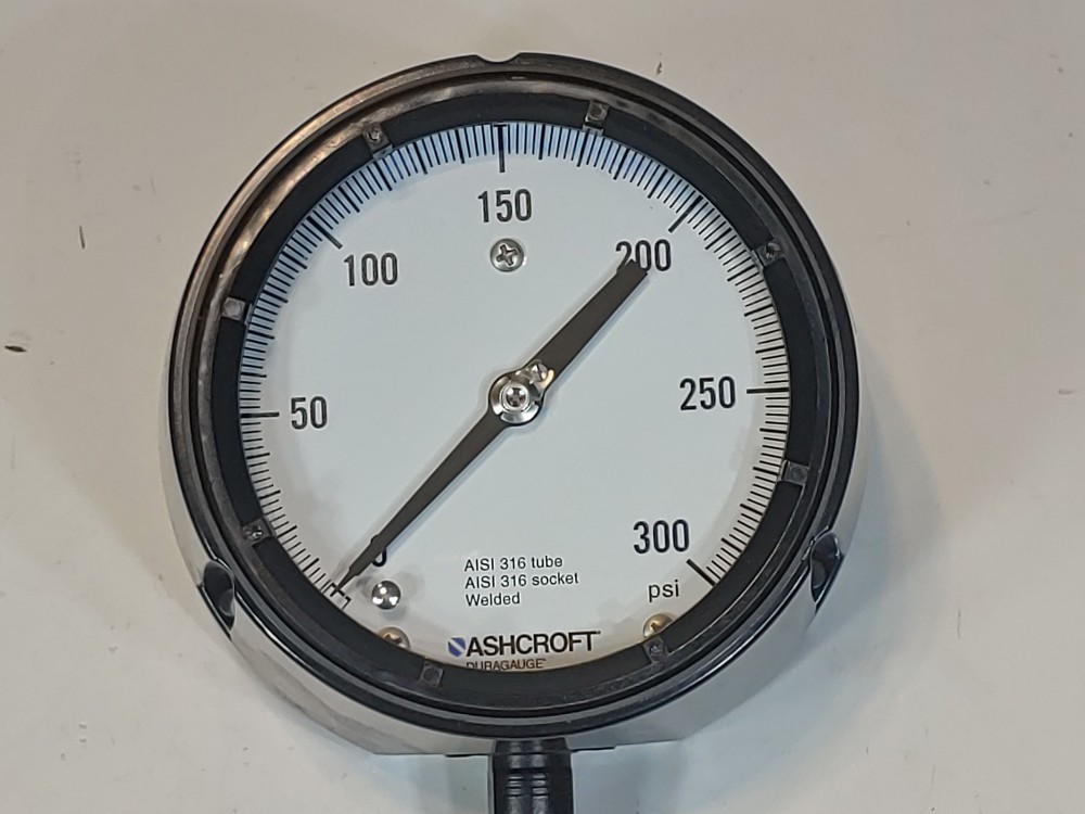 Ashcroft 45-1279-SS-04L-300# Pressure Duraguage 0-300psi 4.5 Dial 1/2" NPT LM
