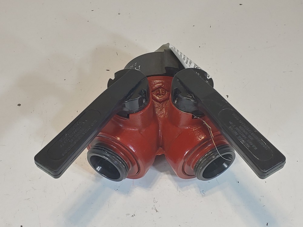 Akron 2581 Leader Line Wye Hose Adaptor 2-1/2"F x 1-1/2"M w/Polymer Handle 