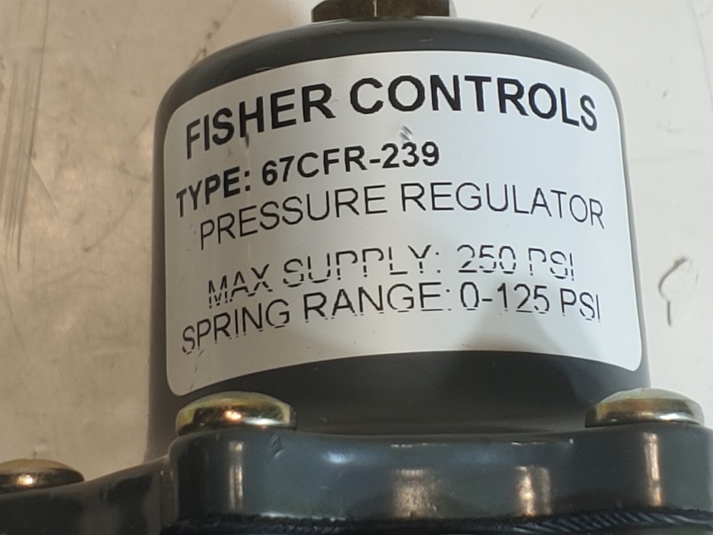 Fisher 67CFR - 239 Filter Pressure Reducing Regulator Valve