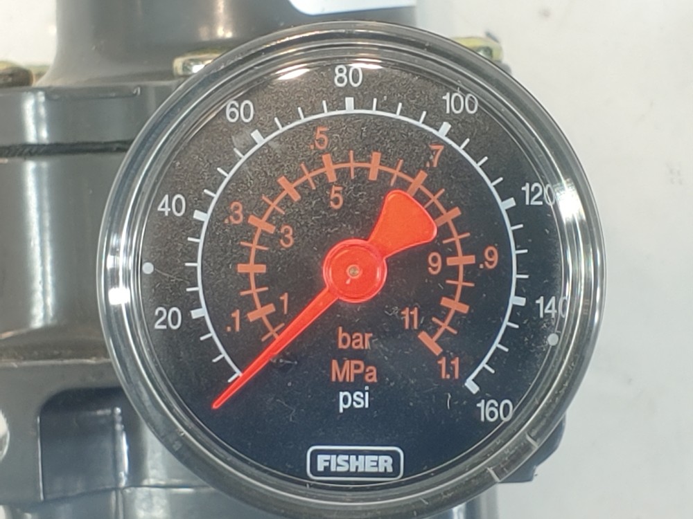 Fisher 67CFR - 239 Filter Pressure Reducing Regulator Valve