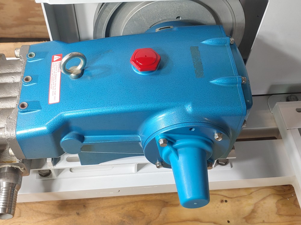 Cat Pump 3500 Series Triplex Plunger Pump 1-1/2"" FNPT x 1" FNPT w/20HP Baldor 