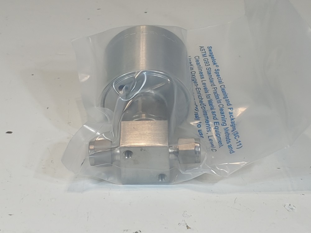 Swagelok 1/4" High Pressure Bellows Sealed Tubing Fitting Valve SS-HBS4-C