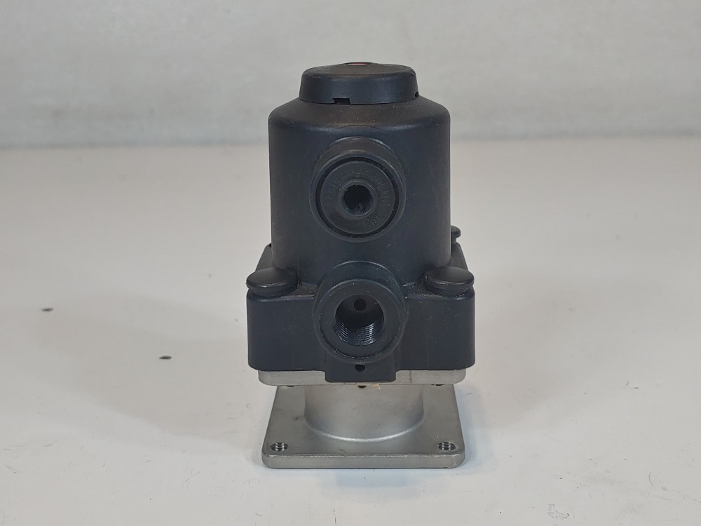 Lot of (2) Gemu 3/4" Diaphragm Pneumatic Valve 88265304