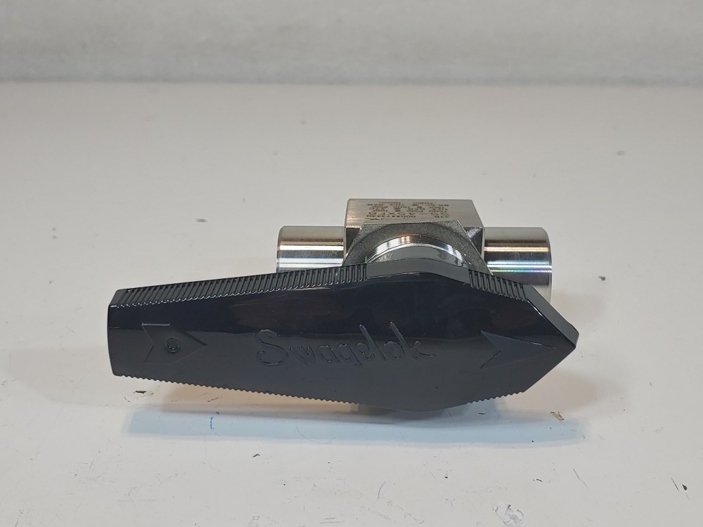 Swagelok 1-Pc 40 Series 3-Way 1/2" Stainless Steel Ball Valve SS-45XF8
