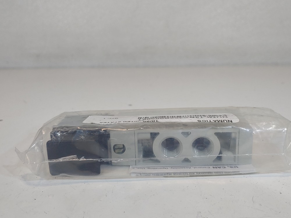 Numatics Pneumatic 4-Way Dual Coil Valve L12BA452B000061 / 226-749B