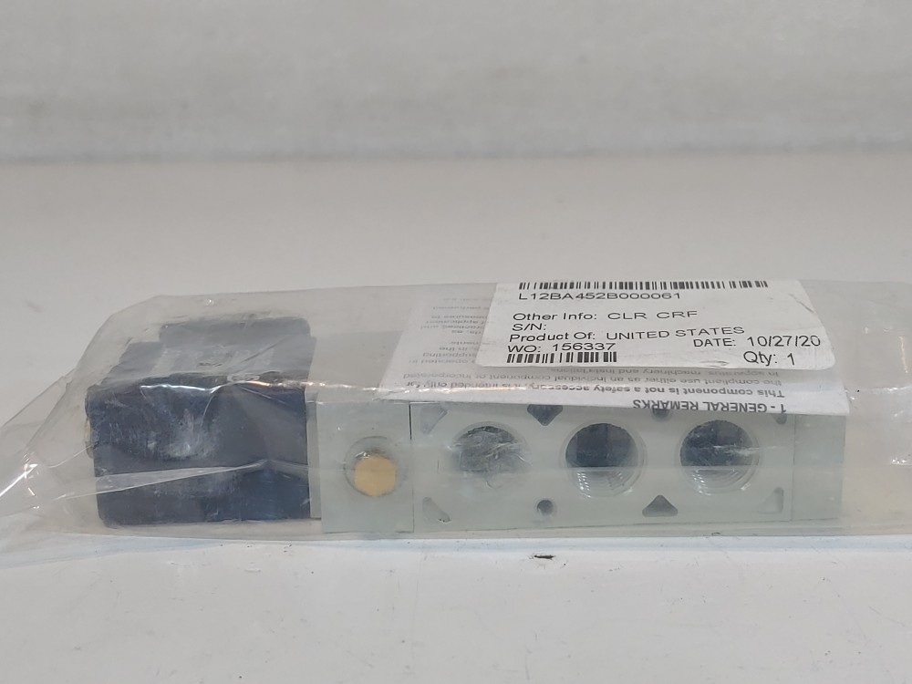 Numatics Pneumatic 4-Way Dual Coil Valve L12BA452B000061 / 226-749B