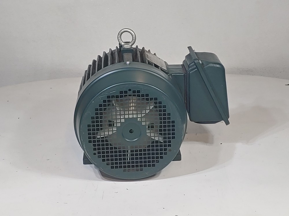 Toshiba 7.5HP High Efficiency AC Induction Motor  Y754SDSR41A-P