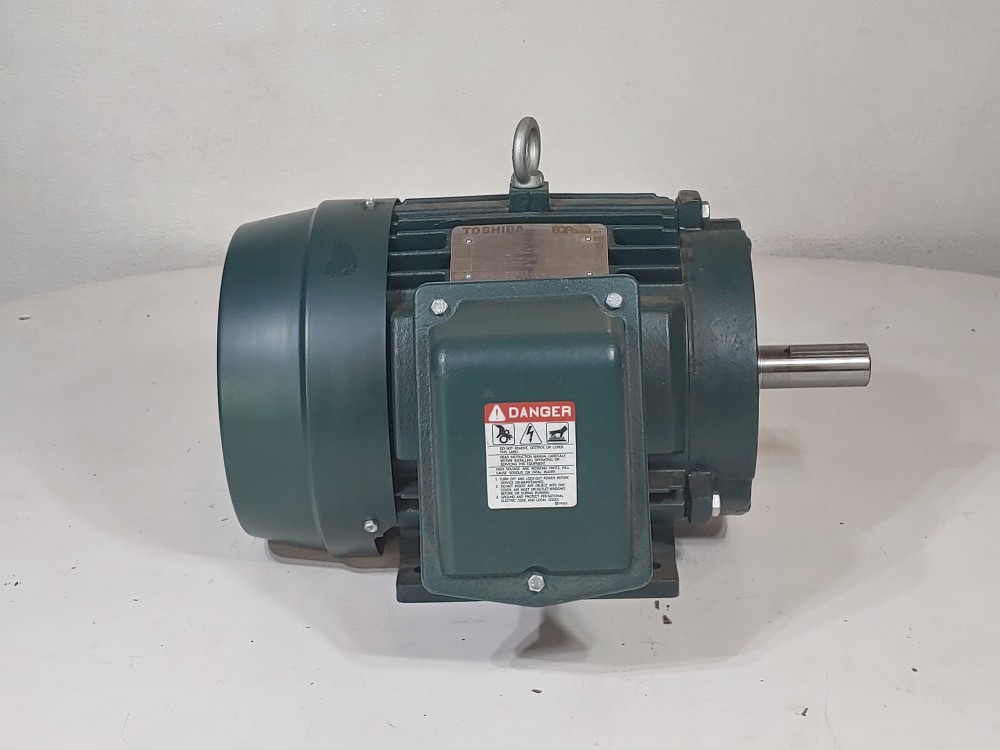 Toshiba 7.5HP High Efficiency AC Induction Motor  Y754SDSR41A-P