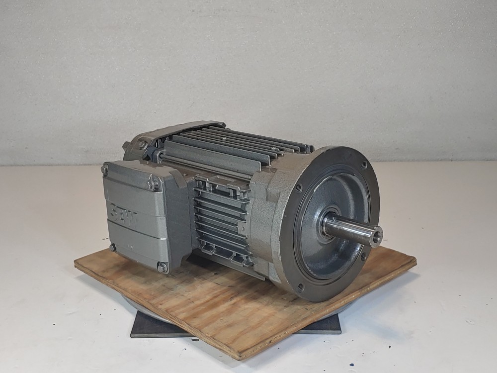 Sew-Eurodrive Gearmotor  1751 RPM, Type DRN 80M4/FC