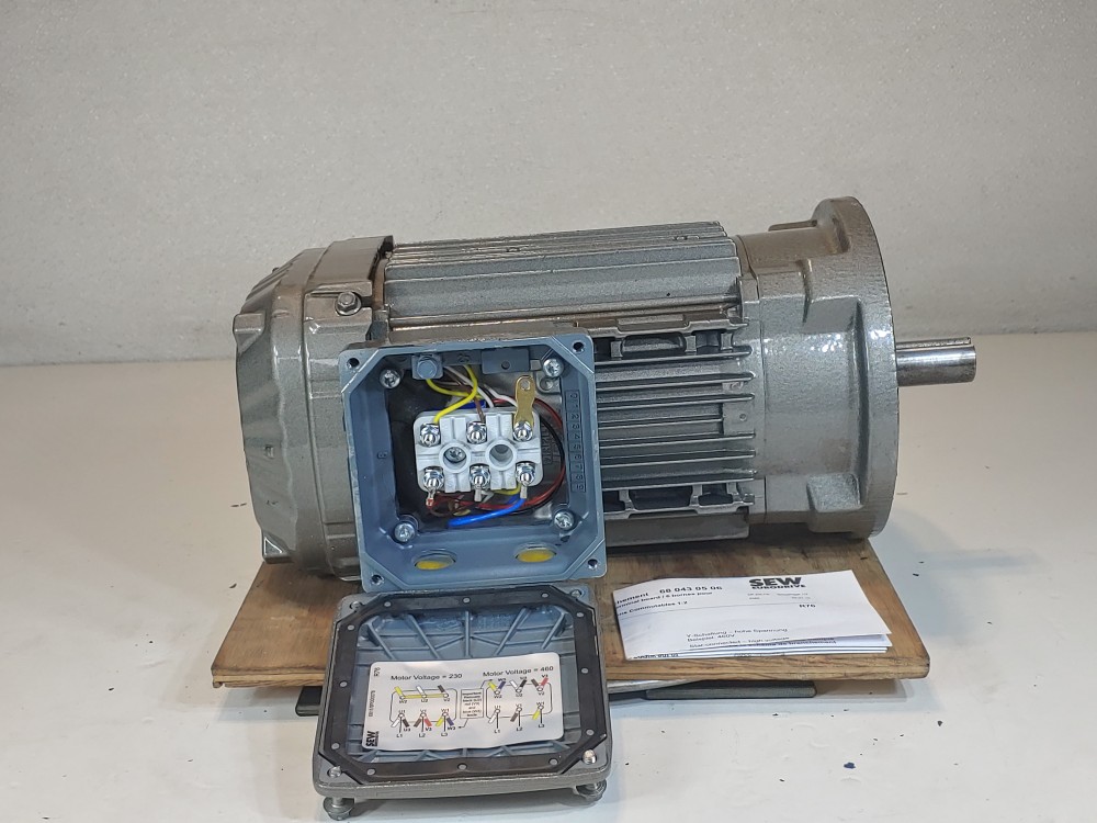 Sew-Eurodrive Gearmotor  1751 RPM, Type DRN 80M4/FC