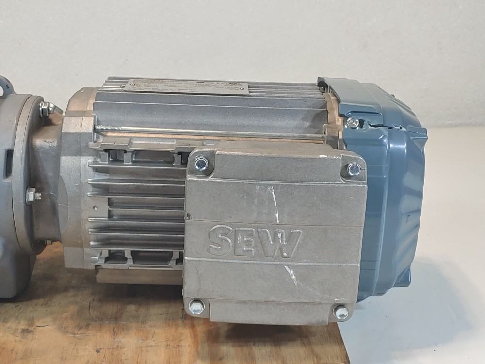 Sew-Eurodrive Helical Worm Gearmotor, 1751 RPM, Type SA47 DRN80M4