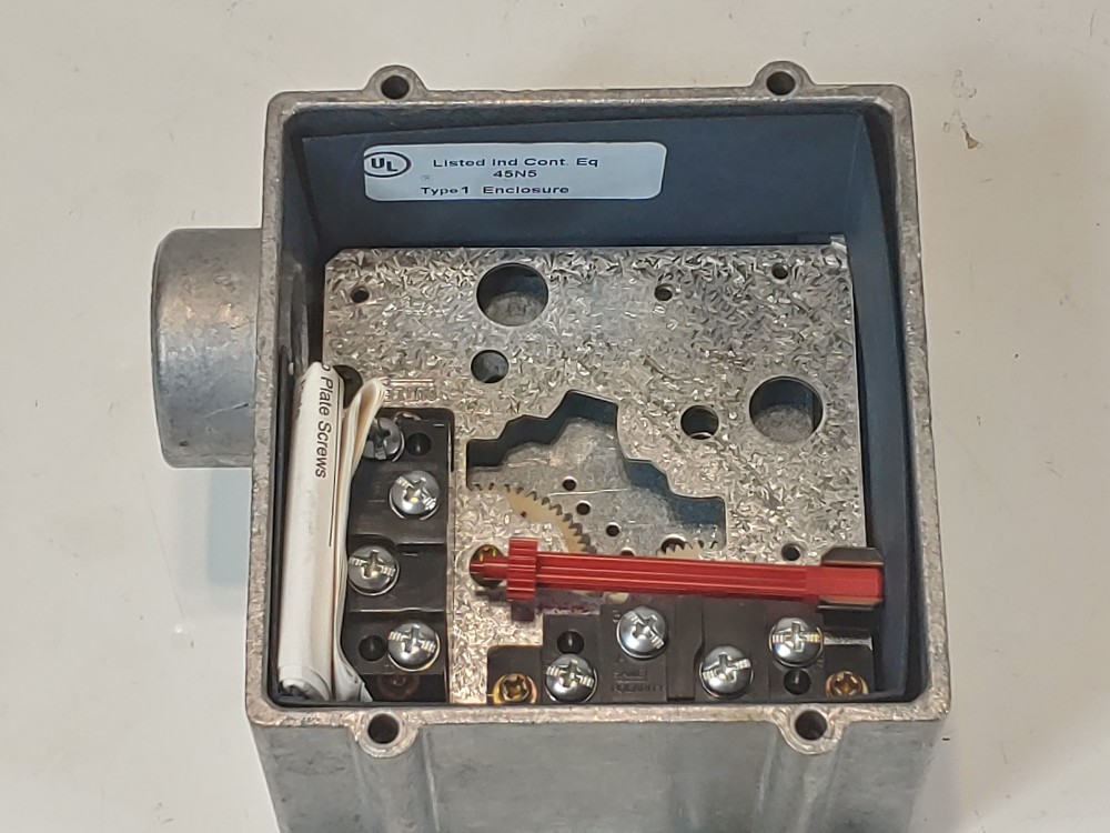 Hubbell Rotary Limit Switch 108:1 Gear Ratio, Model#: 54BB23FD