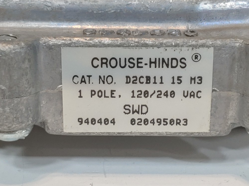 Crouse Hinds D2CB11 15 Circuit Breaker 
