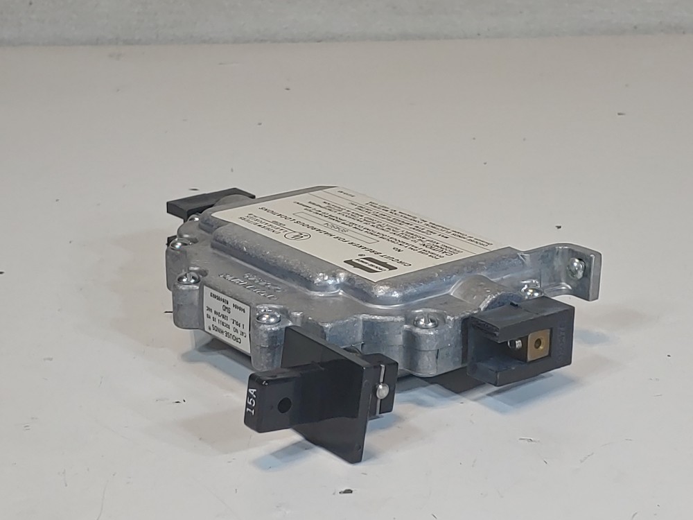 Crouse Hinds D2CB11 15 Circuit Breaker 