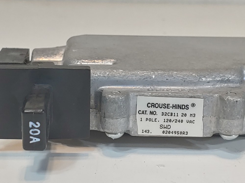 Crouse Hinds D2CB11 20 Circuit Breaker