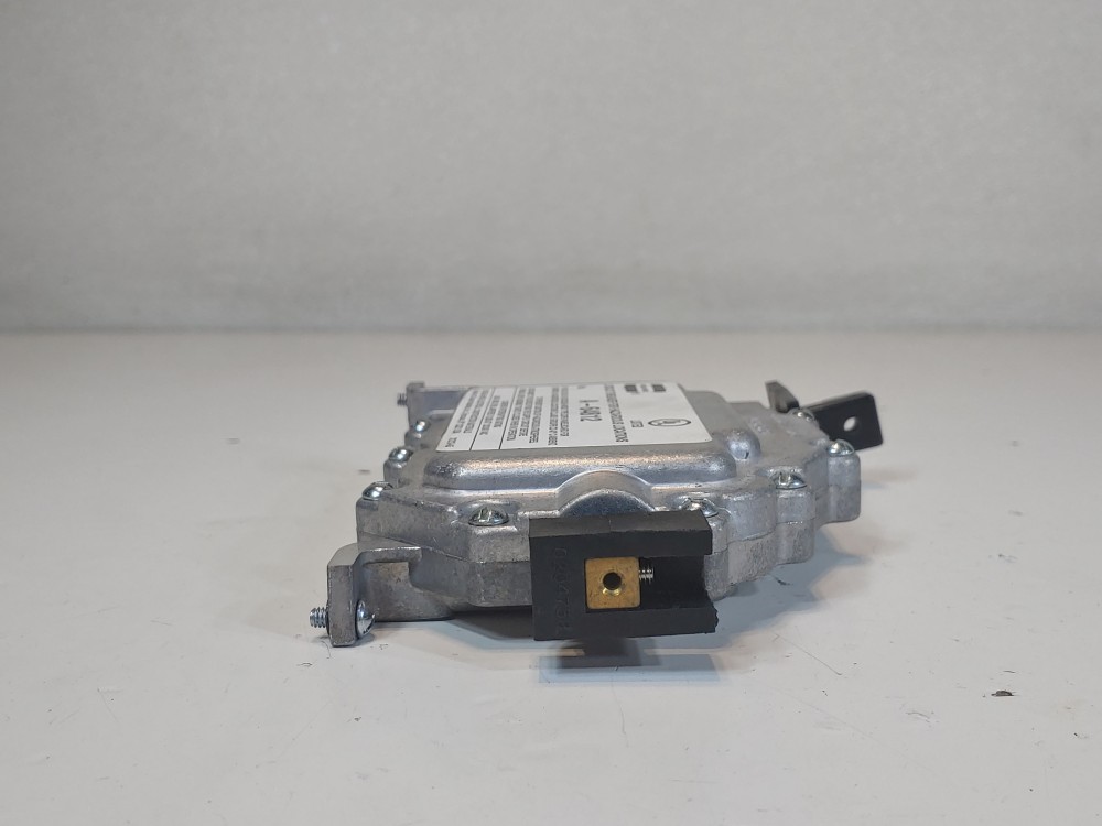Crouse Hinds D2CB11 20 Circuit Breaker