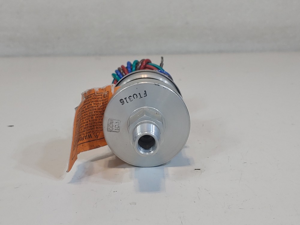 CCS Model#: 611GE8003 Pressure Switch 