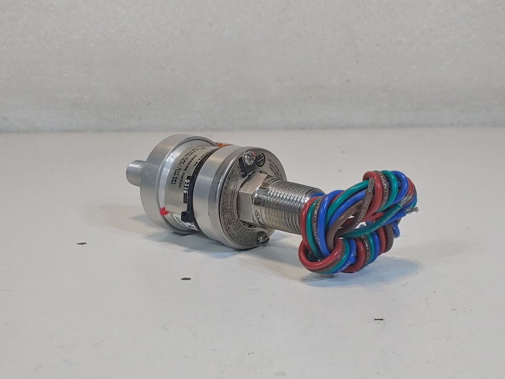 CCS Model#: 611GE8003 Pressure Switch 