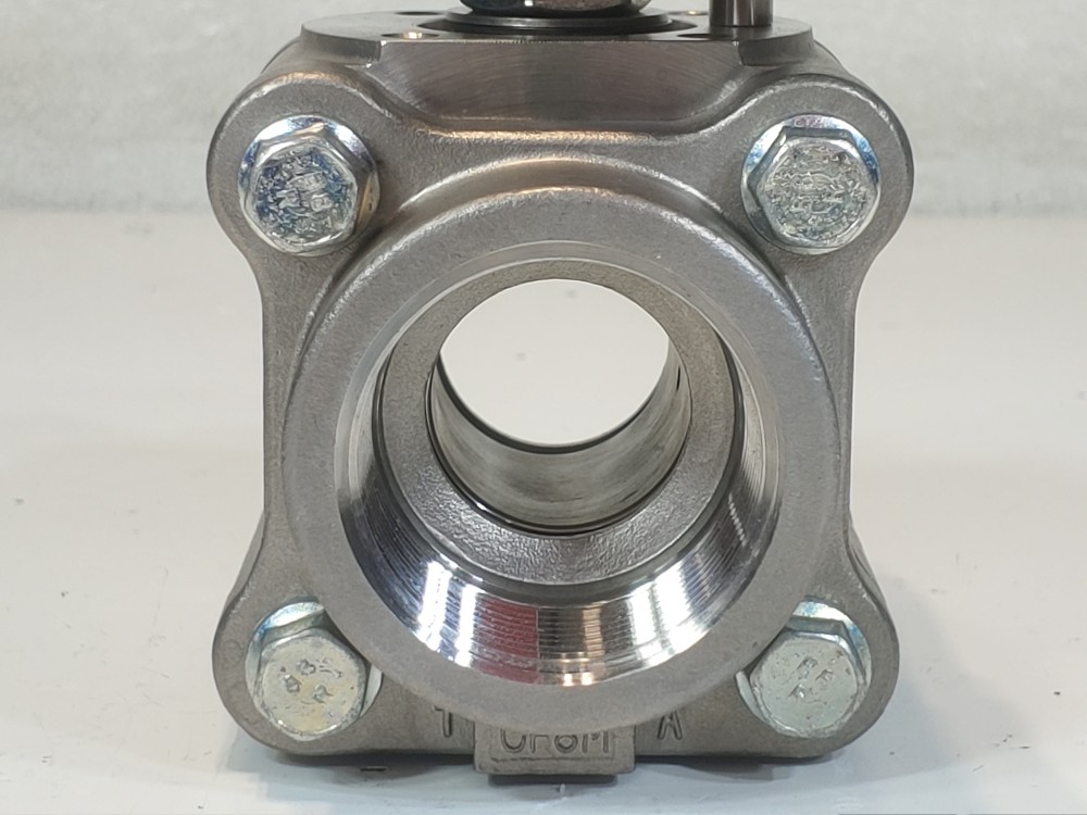 Worcester Flowserve1-1/2"Threaded Reduced Port CF8M Ball Valve1-1/2CN4466PMSE R7