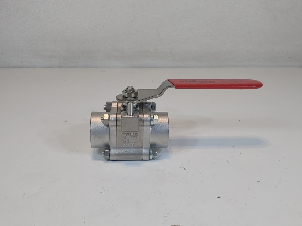 Worcester Flowserve 1" Threaded Reduced Port CF8M Ball Valve 1 CN4466PMSE R7